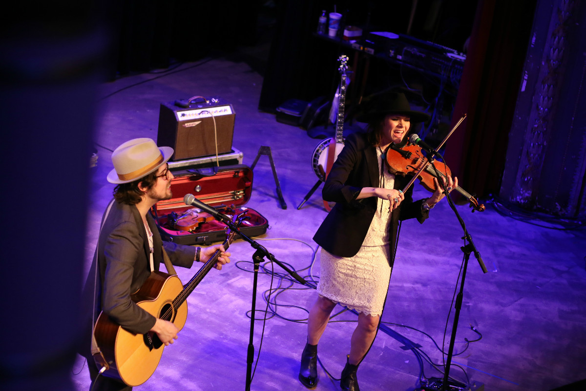 HoneyHoney at the Memorial Opera House 2016