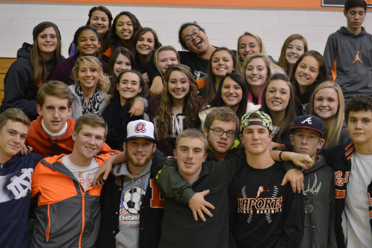 Pep Rally Recognizes Successful Programs at LPHS; Gets Fans Pumped for Semi-State