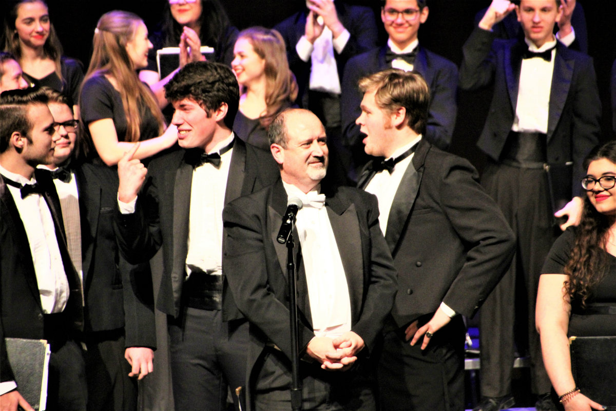 Choir Dazzles in Crown Point High School 2017 Joy of the Holidays Concerts