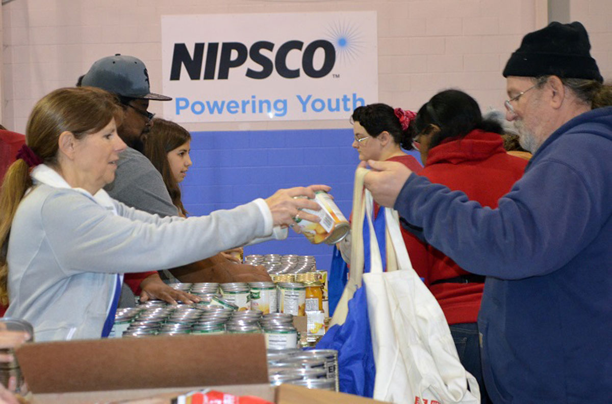 Food Bank of Northwest Indiana, NIPSCO, Provide 1,000 Holiday Meals